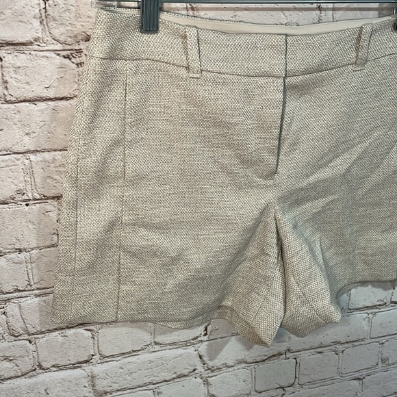 White House Black Market Shorts Size 4 Short - Picture 2 of 8